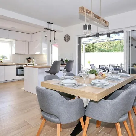 Gorgeous In With Kitchen Holiday home Vrsi