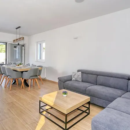 Gorgeous In With Kitchen Holiday home Vrsi