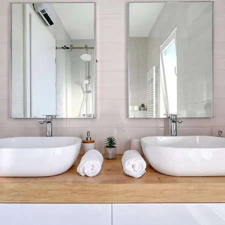 Gorgeous In With Kitchen Holiday home Vrsi
